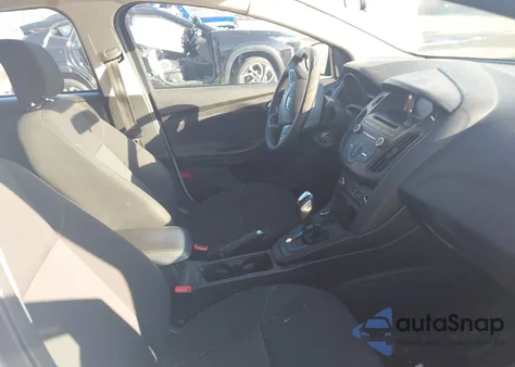 2016 Ford Focus Se z USA, uszkodzony, nr VIN 1FADP3K20GL348876